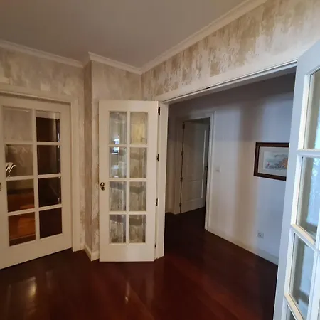 Apartment Seaside Escape - 3 Bedroom Sleeps 6 *