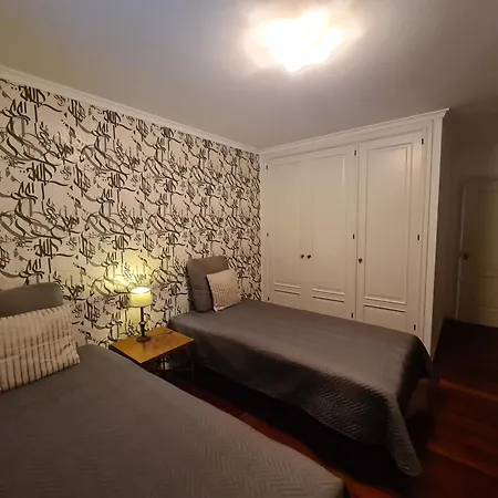 Seaside Escape - 3 Bedroom Sleeps 6 Apartment