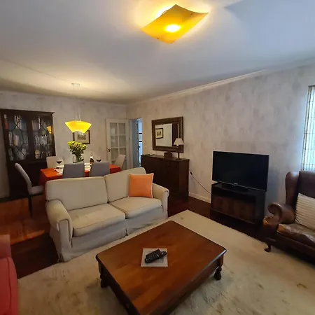 Seaside Escape - 3 Bedroom Sleeps 6 Funchal (Madeira)