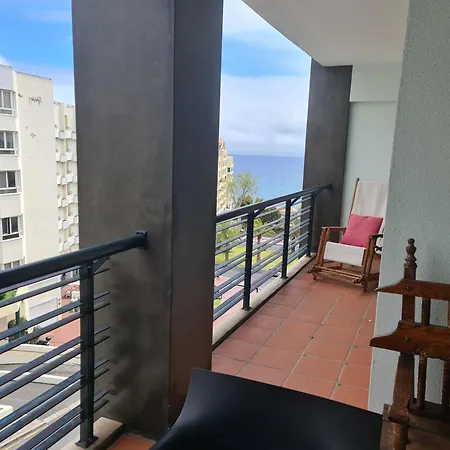 Apartment Seaside Escape - 3 Bedroom Sleeps 6 Funchal (Madeira)