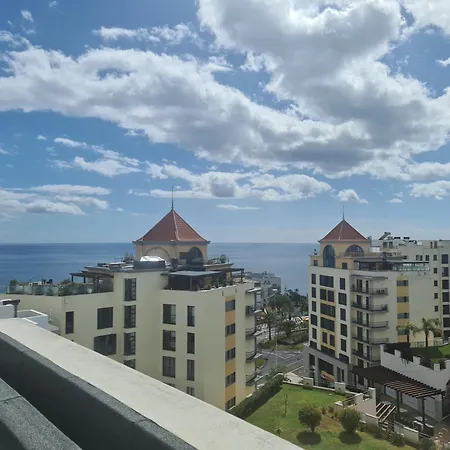 Apartment Seaside Escape - 3 Bedroom Sleeps 6 Funchal (Madeira)